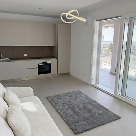 Ll Sogno - Attico Con Terrazza Panoramica Bardolino